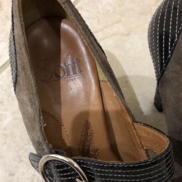 Size 6. Suede. Brand-Sofft Side buckle heels. - Picture 3 of 5